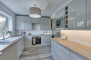 Photo 11- click for photo gallery